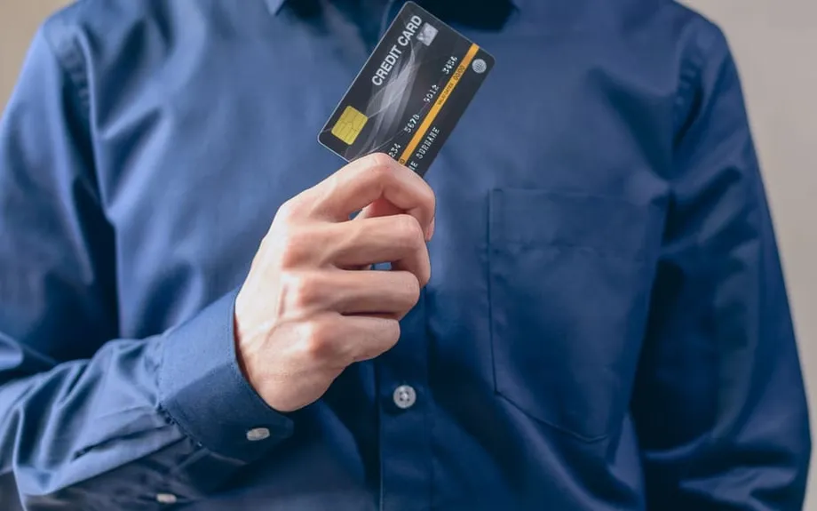 Charge, Debit oder Revolving: Kreditkartentypen im Vergleich